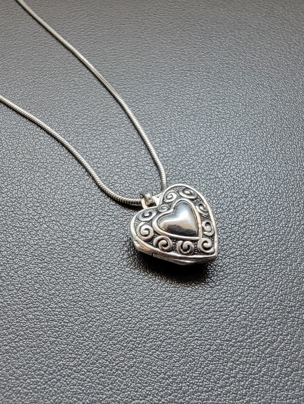 925 Sterling Silver Heart Locket Necklace | Vintage Scrollwork Love Locket